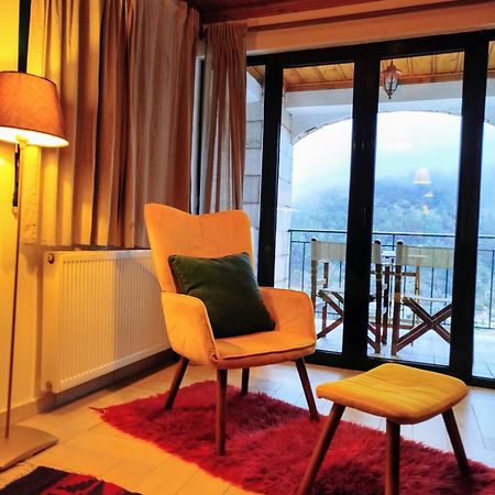 Kristis'S Homes - "Beautiful Home" In Dimitsana Buitenkant foto