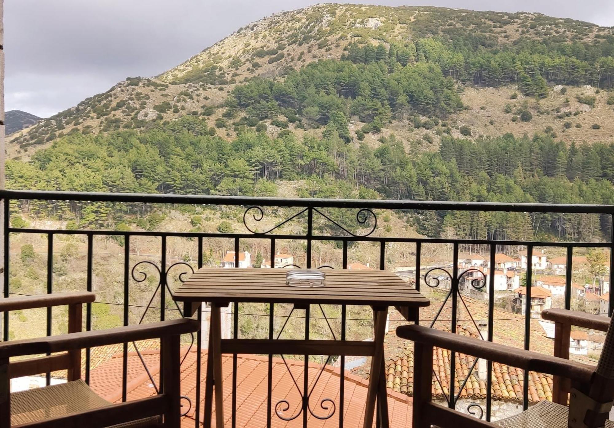 Kristis'S Homes - "Beautiful Home" In Dimitsana Buitenkant foto